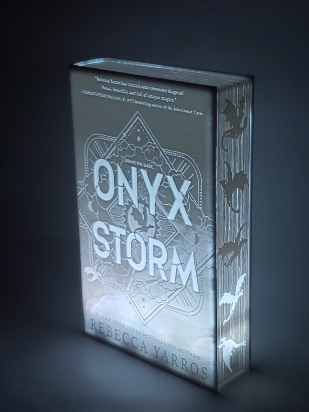 Onyx Storm Silver Embossed Hardcover - Rebecca Yarros